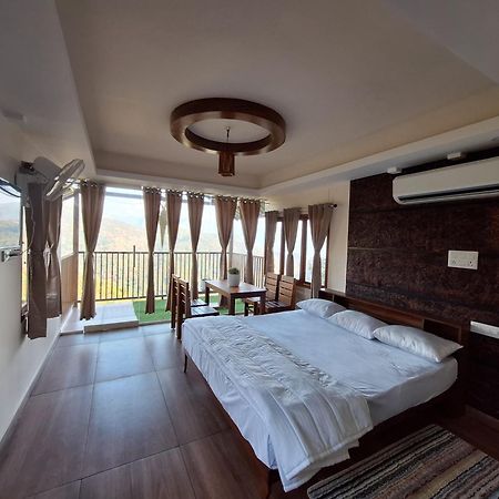 Cloudscape Homestay Pīrmed 외부 사진